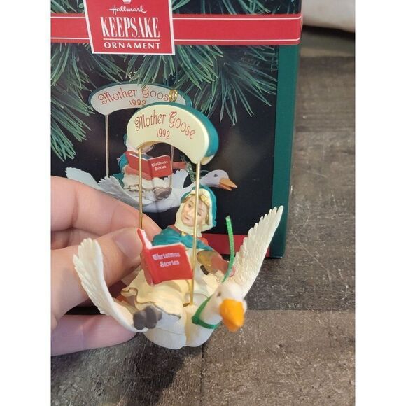 Hallmark 1992 Mother Goose ornament Xmas decor - Picture 2 of 4